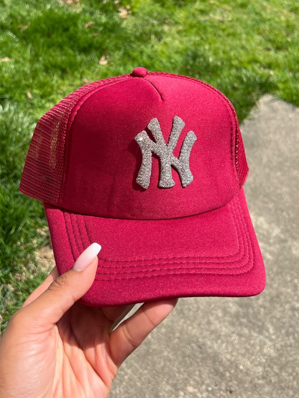 Burgundy New York Yankees Trucker Hat with Glitter Logo